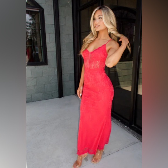 NWT long lace corset gown - Picture 3 of 8